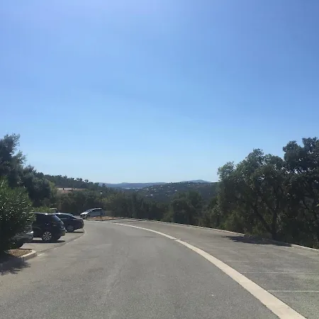 Location Proche Saint Tropez شقة *